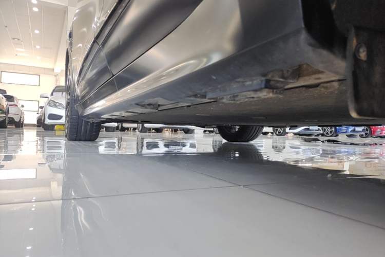 Used ARCFOX Alpha S 2022 HI Version Advanced Edition Left Side Sill
