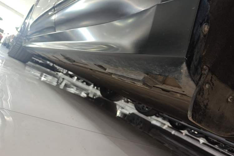 Used ARCFOX Alpha S 2022 HI Version Advanced Edition Left Side Sill