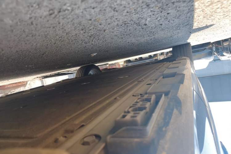 Used ARCFOX Alpha S 2022 HI Version Advanced Edition Left Side Sill