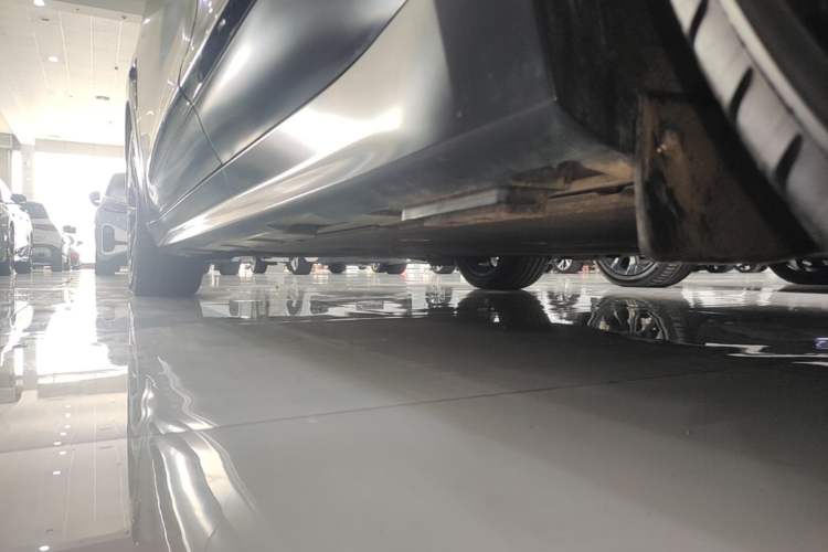 Used ARCFOX Alpha S 2022 HI Version Advanced Edition Left Side Sill