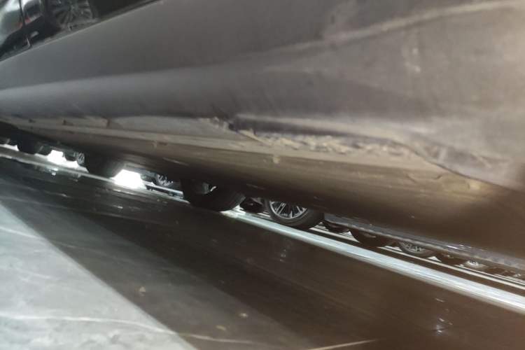 Used ARCFOX Alpha S 2022 HI Edition Advanced Version Left Side Sill