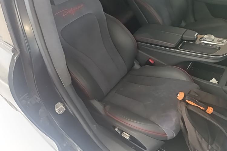 Used ARCFOX Alpha S 2022 HI Version Advanced Edition Right Front Seat