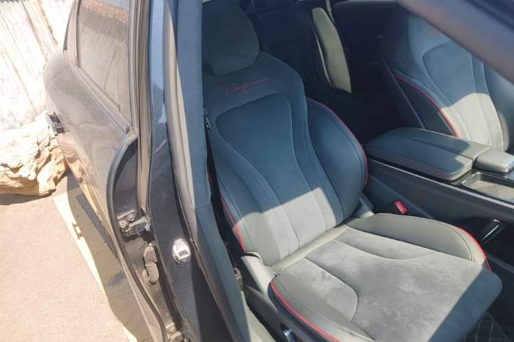 Used ARCFOX Alpha S 2022 HI Version Advanced Edition Right Front Seat