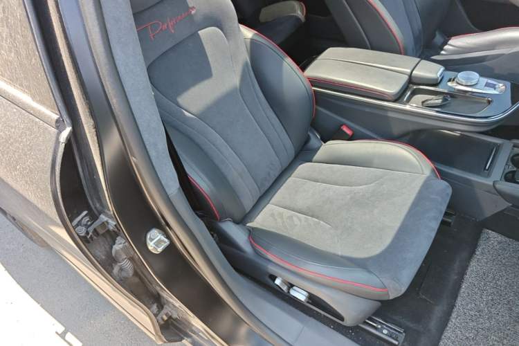 Used ARCFOX Alpha S 2022 HI Version Advanced Edition Right Front Seat