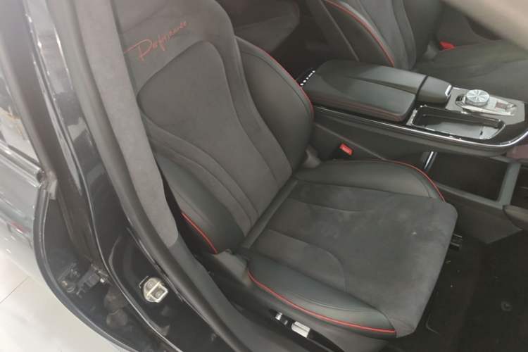Used ARCFOX Alpha S 2022 HI Version Advanced Edition Right Front Seat