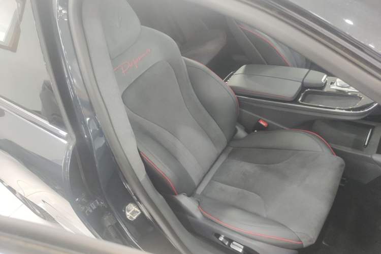 Used ARCFOX Alpha S 2022 HI Version Advanced Edition Right Front Seat
