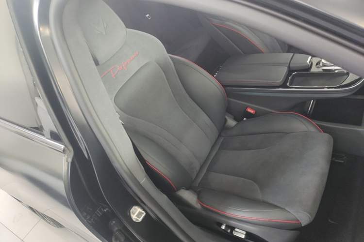Used ARCFOX Alpha S 2022 HI Version Advanced Edition Right Front Seat