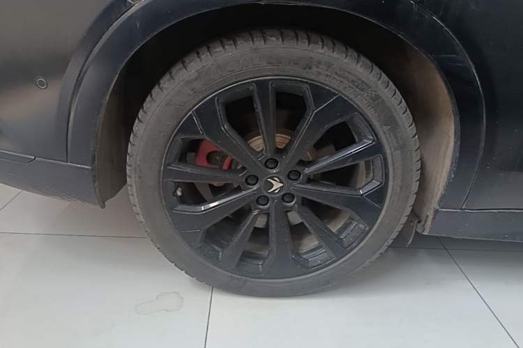 Used ARCFOX Alpha S 2022 HI Version Advanced Edition Right Rear Wheel Hub