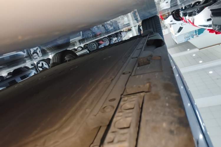 Used ARCFOX Alpha S 2022 HI Version Advanced Edition Right Side Sill