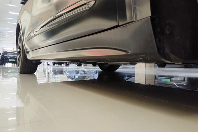 Used ARCFOX Alpha S 2022 HI Version Advanced Edition Right Side Sill
