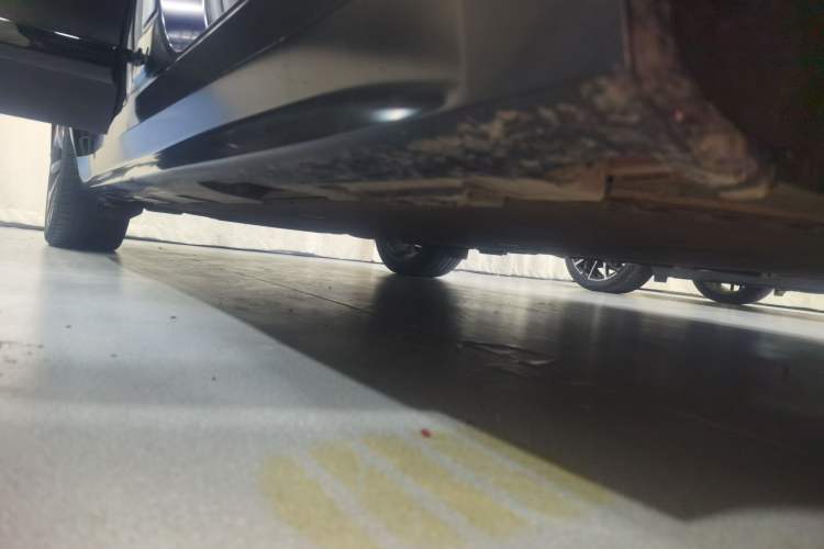 Used ARCFOX Alpha S 2022 HI Version Advanced Edition Right Side Sill