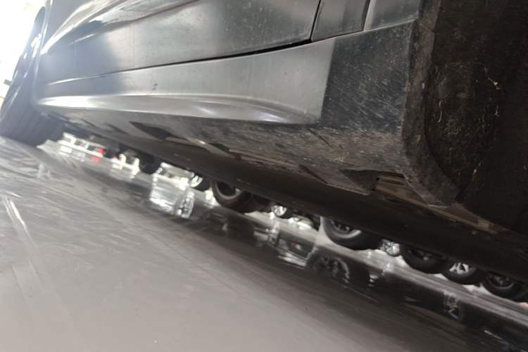 Used ARCFOX Alpha S 2022 HI Version Advanced Edition Right Side Sill