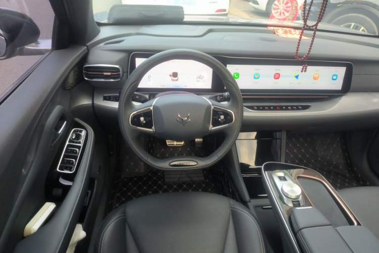 Used ARCFOX Alpha S 2022 525S 160kW Steering Wheel