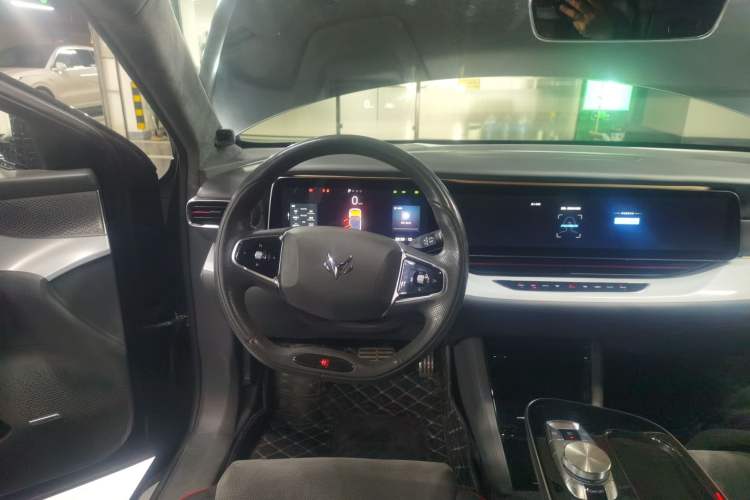 Used ARCFOX Alpha S 2022 HI Version Advanced Edition Steering Wheel