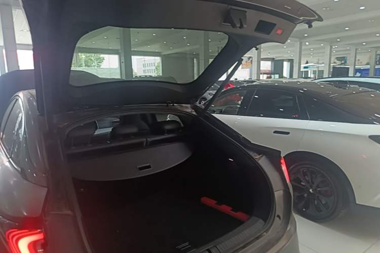 Used ARCFOX Alpha S 2022 HI Version Advanced Edition Trunk