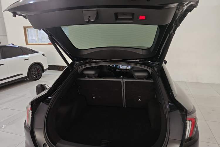 Used ARCFOX Alpha S 2022 HI Version Advanced Edition Trunk