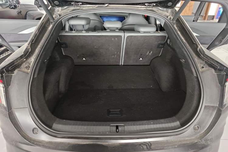 Used ARCFOX Alpha S 2022 HI Version Advanced Edition Trunk