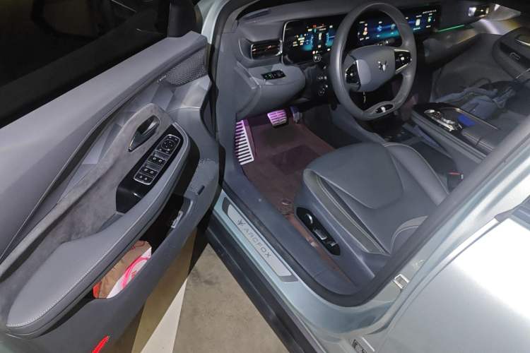 Used ARCFOX Alpha S 2022 708S+ 160kW Driver Seat