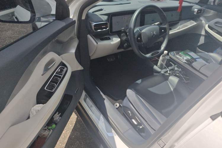 Used ARCFOX Alpha S 2022 708S+ 160kW Driver Seat