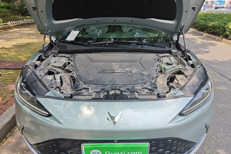Used ARCFOX Alpha S 2022 708S+ 160kW Engine Bay