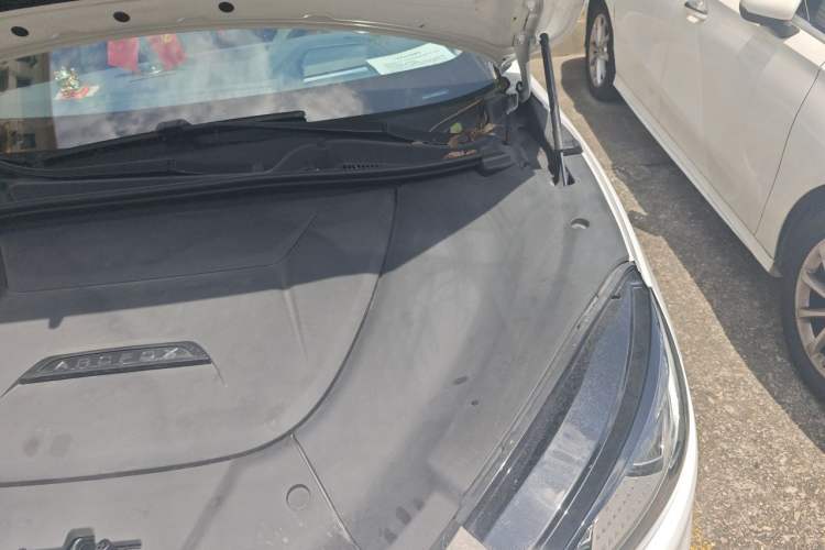 Used ARCFOX Alpha S 2022 708S+ 160kW Engine Bay Left