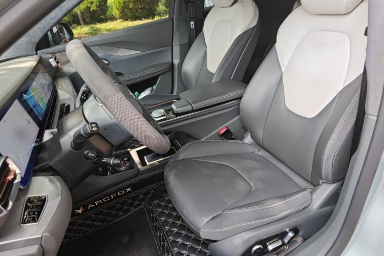Used ARCFOX Alpha S 2022 708S+ 160kW Left Front Seat