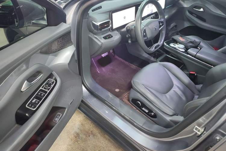 Used ARCFOX Alpha S 2022 525S 160kW Driver Seat