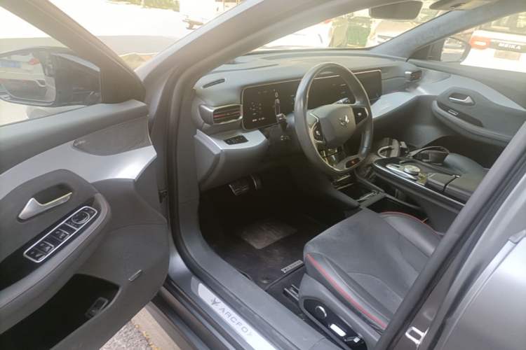 Used ARCFOX Alpha S 2022 HI Version Advanced Edition Driver Seat