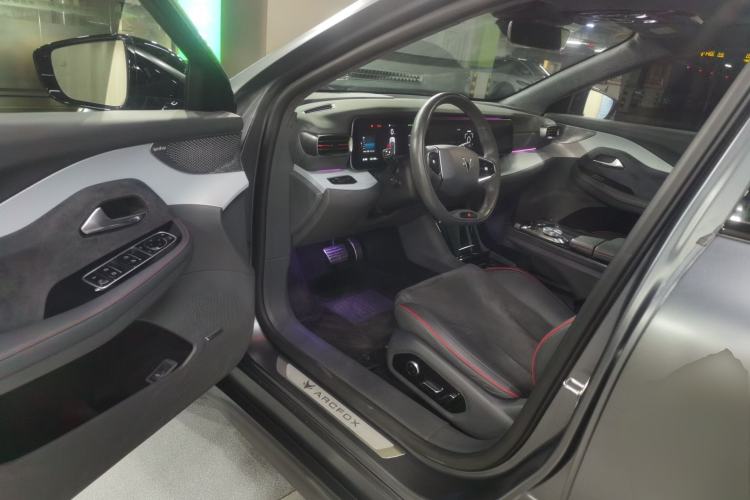 Used ARCFOX Alpha S 2022 HI Version Advanced Edition Interior 3