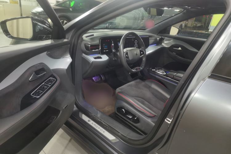 Used ARCFOX Alpha S 2022 HI Version Advanced Edition Interior 3