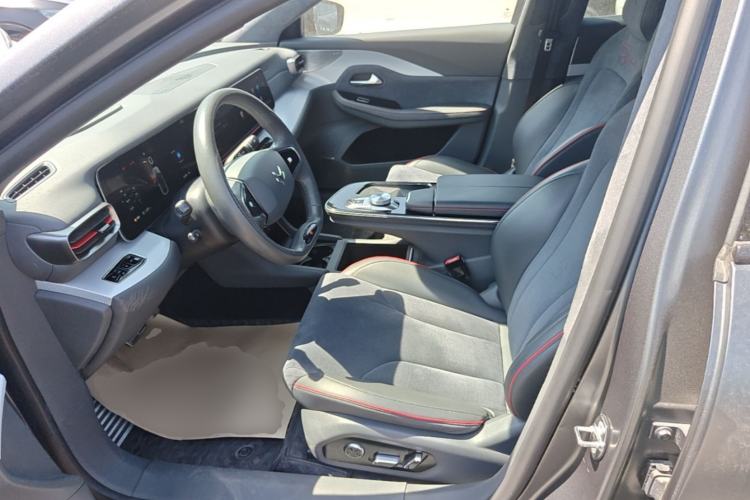 Used ARCFOX Alpha S 2022 HI Version Advanced Edition Left Front Seat