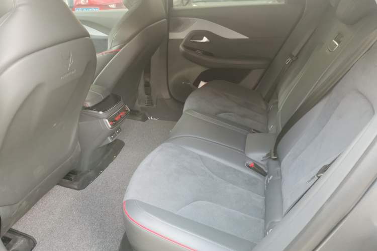 Used ARCFOX Alpha S 2022 HI Version Advanced Edition Left Rear Seat