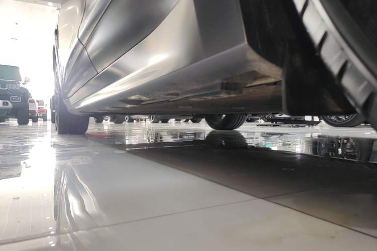 Used ARCFOX Alpha S 2022 HI Version Advanced Edition Left Side Sill