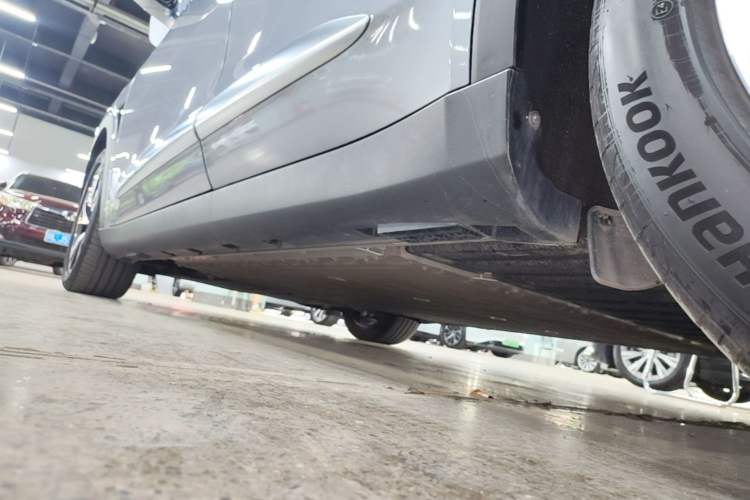 Used ARCFOX Alpha S 2022 525S 160kW Left Side Sill