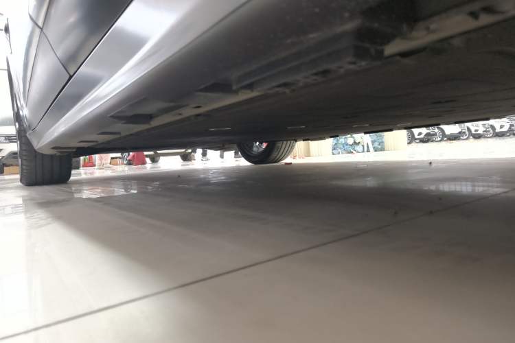 Used ARCFOX Alpha S 2022 HI Version Advanced Edition Left Side Sill