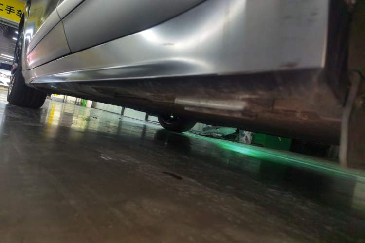Used ARCFOX Alpha S 2022 HI Version Advanced Edition Left Side Sill