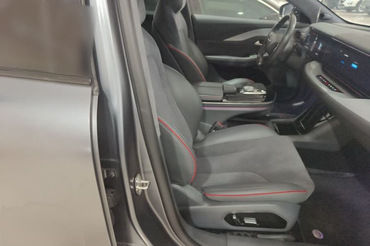Used ARCFOX Alpha S 2022 HI Version Advanced Edition Right Front Seat