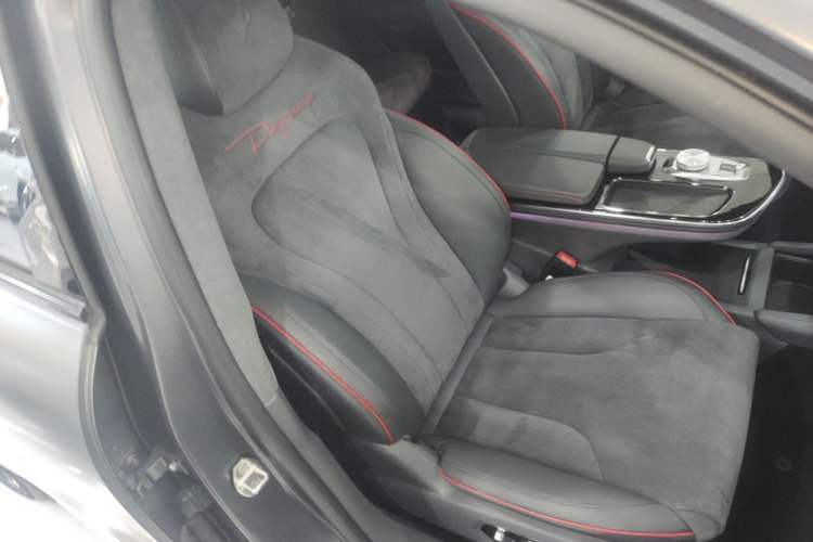 Used ARCFOX Alpha S 2022 HI Version Advanced Edition Right Front Seat