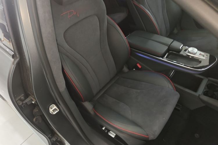 Used ARCFOX Alpha S 2022 HI Version Advanced Edition Right Front Seat