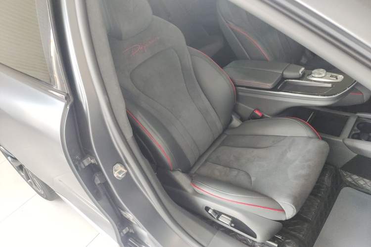 Used ARCFOX Alpha S 2022 HI Version Advanced Edition Right Front Seat