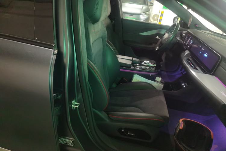 Used ARCFOX Alpha S 2022 HI Version Advanced Edition Right Front Seat