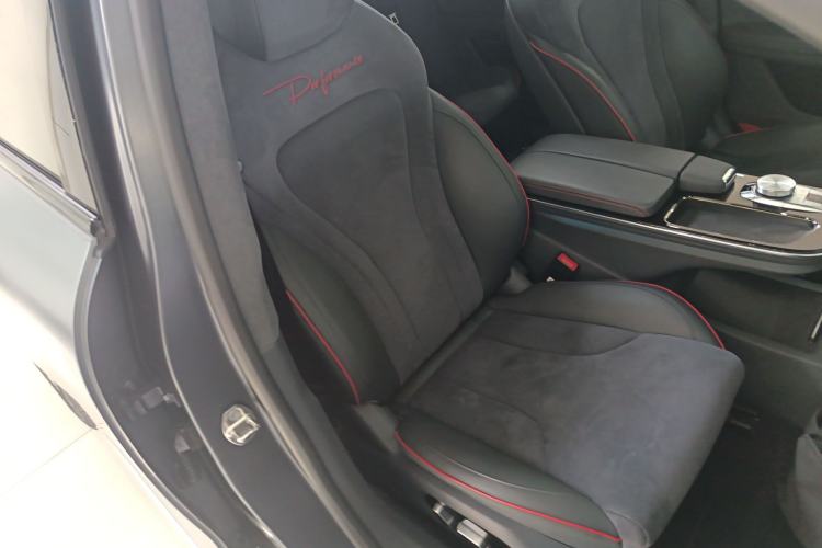 Used ARCFOX Alpha S 2022 HI Version Advanced Edition Right Front Seat
