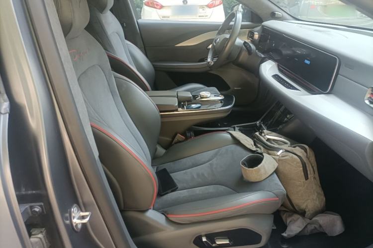 Used ARCFOX Alpha S 2022 HI Version Advanced Edition Right Front Seat