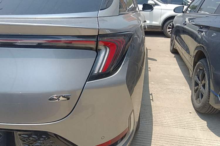 Used ARCFOX Alpha S 2022 708S+ 160kW Right Rear Taillight