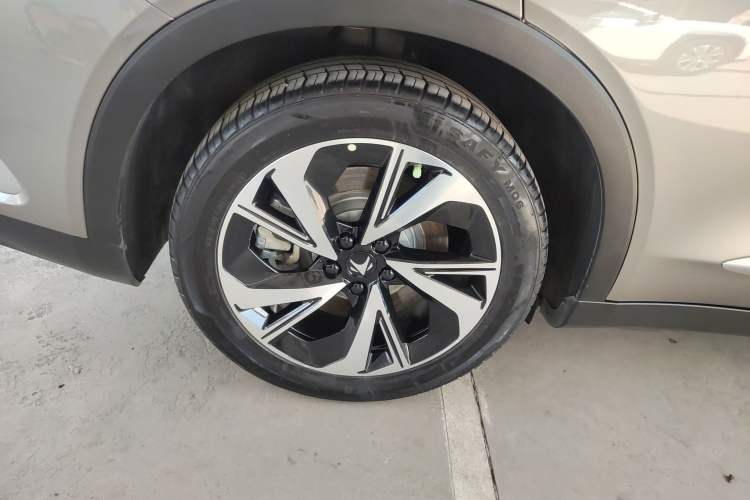 Used ARCFOX Alpha S 2022 525S 160kW Right Rear Wheel Hub