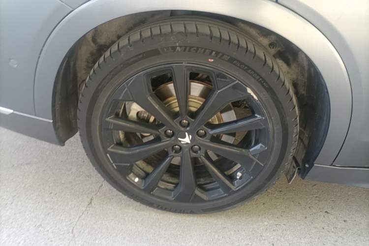Used ARCFOX Alpha S 2022 HI Version Advanced Edition Right Rear Wheel Hub