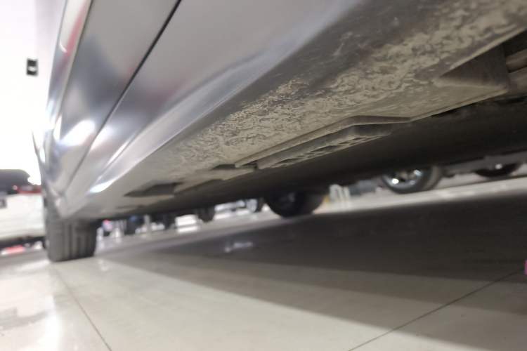 Used ARCFOX Alpha S 2022 HI Version Advanced Edition Right Side Sill