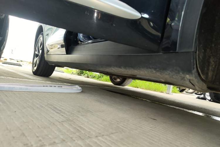 Used ARCFOX Alpha S 2022 525S 175kW Right Side Sill