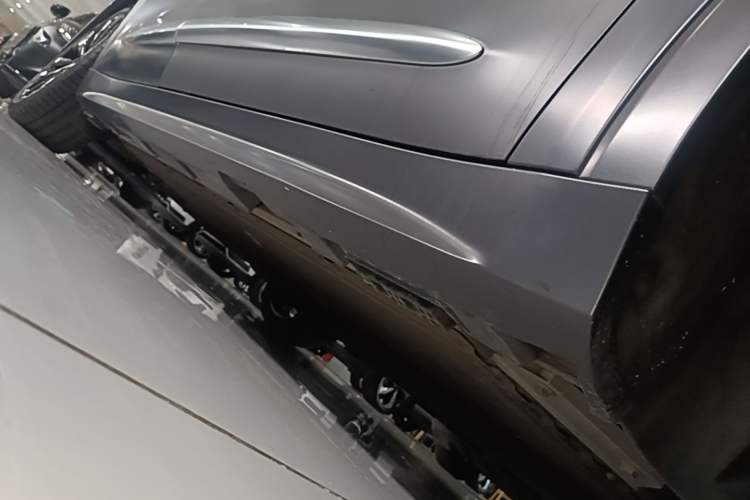 Used ARCFOX Alpha S 2022 HI Version Advanced Edition Right Side Sill