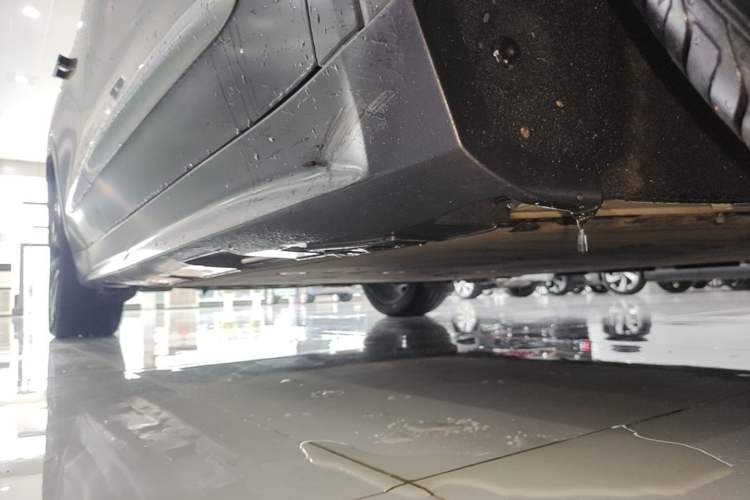 Used ARCFOX Alpha S 2022 HI Version Advanced Edition Right Side Sill